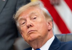 Did millions of Americans offer Trump $90 to resign?
