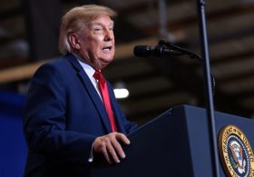 Did Trump say US would have to celebrate Ramadan if Democrats win 2026 midterms?