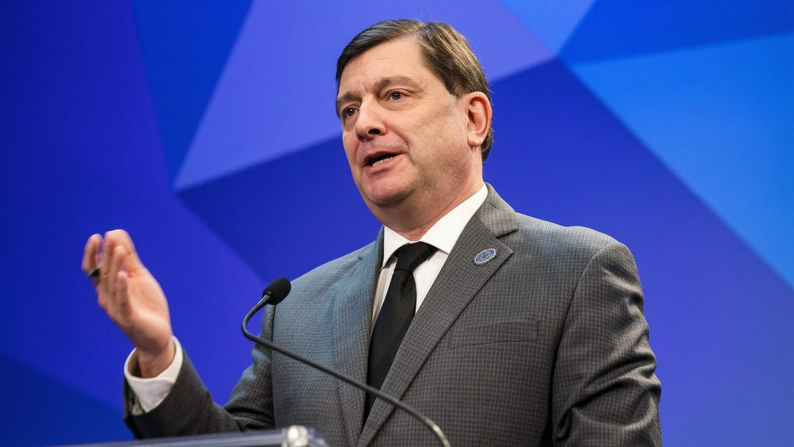Troy Jackson (D) Spectacularly Self Destructs at Pivotal Maine Senate Debate 20261016 0530 talkred 6ad1b68490350