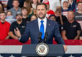 JD Vance Leaves Podium to Check on Collapsed Woman, Leads Rally in Prayer
