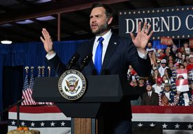 Scary Moment Brings JD Vance Rally to a Sudden Halt — Then He Does Something Remarkable