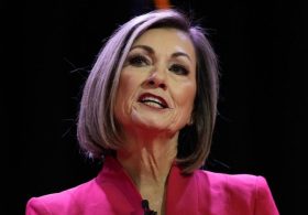 Kim Reynolds says Lahn was ‘clear winner’ of gubernatorial debate