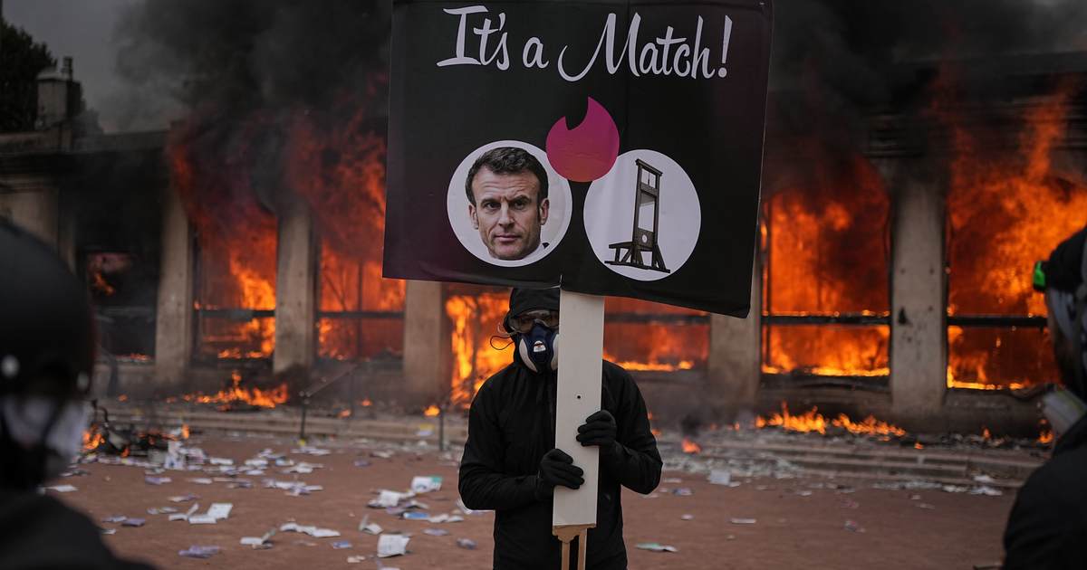 'X Is the Only Thing Keeping Democracy Alive' in France' 46d6 bc2e be437046eb7a 1200x630 3
