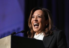 Clap Trap: Kamala Harris Begs for Applause After Joke Doesn’t Pan Out During CA Campaign Event