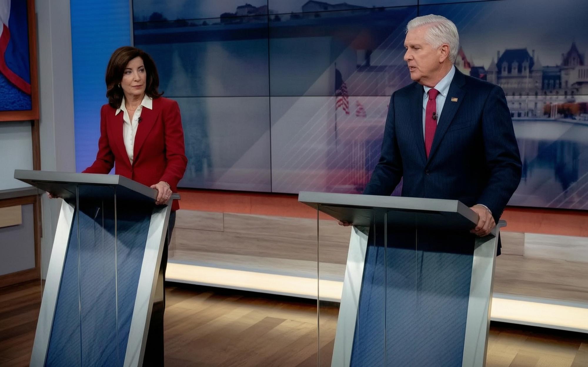 ‘Like A Deer in The Headlights’: Body Language Expert Weighs in on Kathy Hochul-Bruce Blakeman Debate 4c419