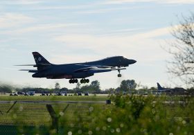 ‘Iran-linked terror plot’ behind US bomber evacuation – NYT