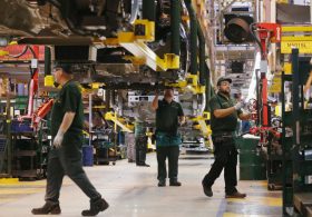 Four in five new UK jobs taken by foreigners – report