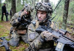American bombs, European pilots: Who does what in NATO’s nuclear club?