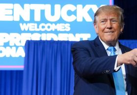 Trump promises $100M for Kentucky if GOP wins midterms