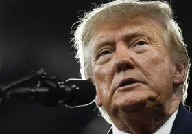 Trump Mulls 200% Tariffs on Ukraine and Russia, Doubts It Works