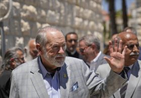 Huckabee condemns Israeli settlers’ attack on Washington Post photojournalist