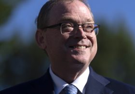 NEC Chief: ‘I Just Don’t Buy It’ on Gloomy Economy Polls