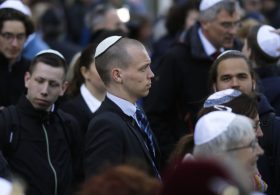 New Poll Reveals a Surprising Shift Among Jewish Voters That Could Spell Trouble for Democrats