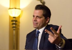 Scaramucci compares Ramaswamy to pigs in ‘Animal Farm,’ predicts loss