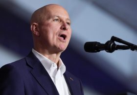 Ricketts leads independent candidate Osborn by 6 points in latest Nebraska Senate poll