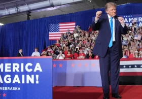 Trump makes a fashion statement with more affordable Jos. A. Bank suit