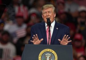 Trump announces $8B relief program for farmers