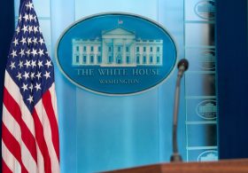 Six citizens sue Trump over White House press ban