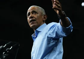Obama makes the case for el Sayed and a Democratic Party that can disagree