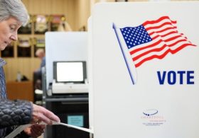 Democrats hold 10-point lead over GOP in battle for Congress: Poll