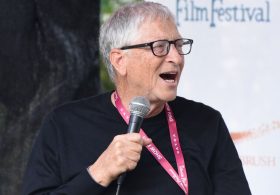 Bill Gates Claims Artifical Intelligence Will Force Some to Choose an ‘Amish’ Lifestyle