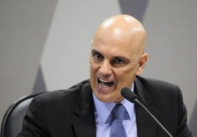 Far Left Justice Seizes Flávio Bolsonaro’s Passports