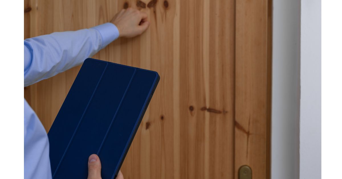 Polling Group Trusted by Mainstream Outlets Admits Its Polls Were Fake Door to door poll taker