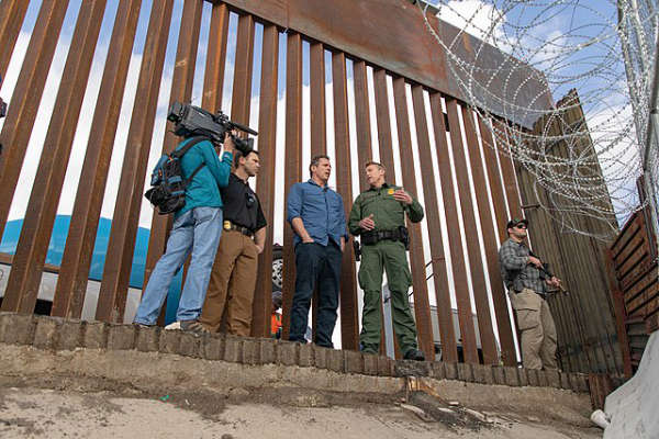 Troops on the Border After Cartel Shootout with Coast Guard Entry 31185299387