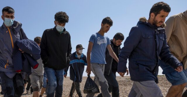 Four Out of Five New Jobs Taken by Migrants in Britain over Past Decade: Report GettyImages 1332318196 2 640x335 1