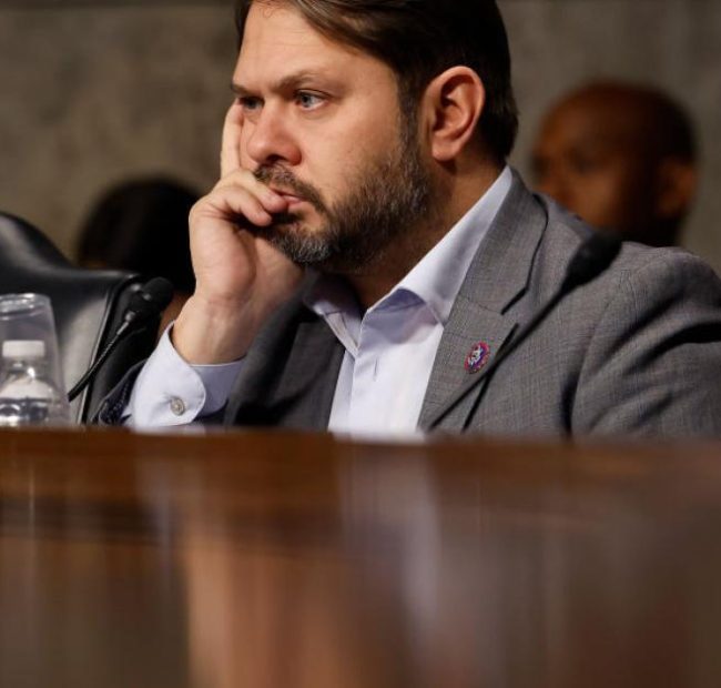 AZ Sen. Gallego’s $20 federal minimum wage plan draws criticism for potential impact