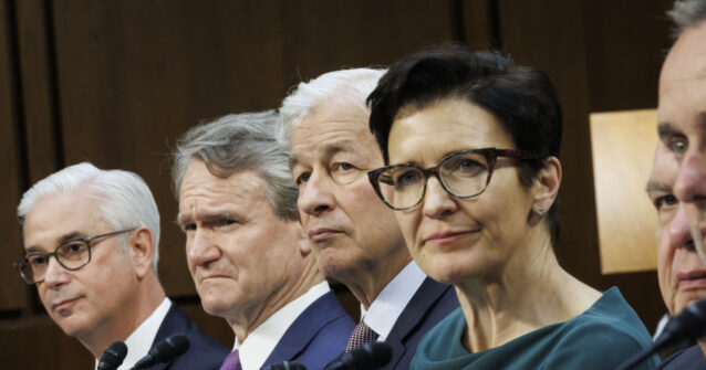Big Banks Cut Off Conservatives and Christian Groups, OCC Investigation Finds GettyImages 1828045270 e1792093427882 638x335 1
