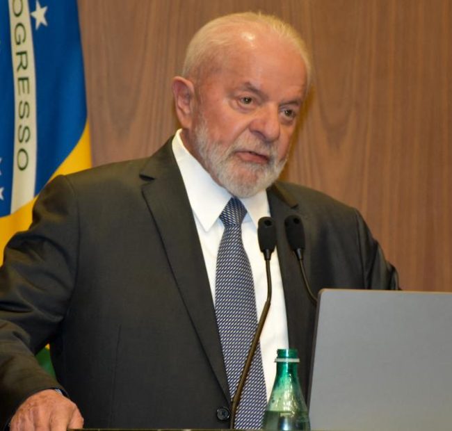 Brazil votes in high-stakes presidential runoff between Lula and Bolsonaro