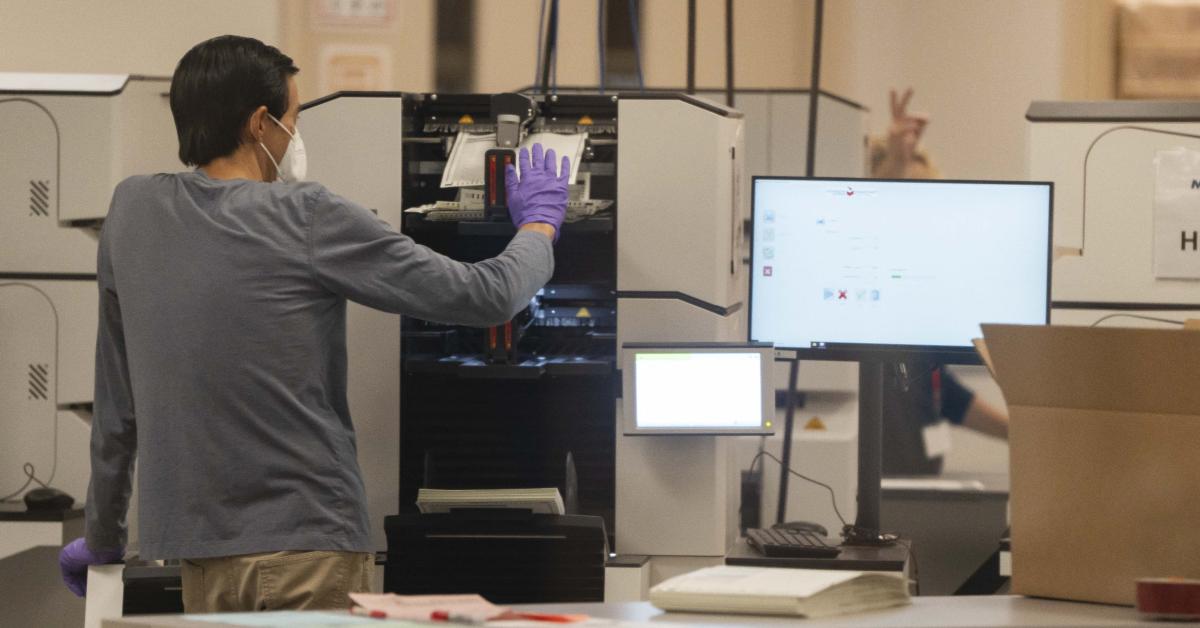 Maricopa County officials spar over election security GettyImages 2182578727 2