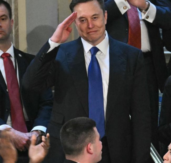 Elon Musk says he’ll give a share of SpaceX to every child in America in 2027