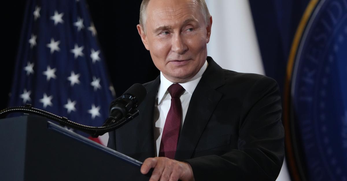 Putin agrees to resume talks with U.S., Ukraine GettyImages 2230343728