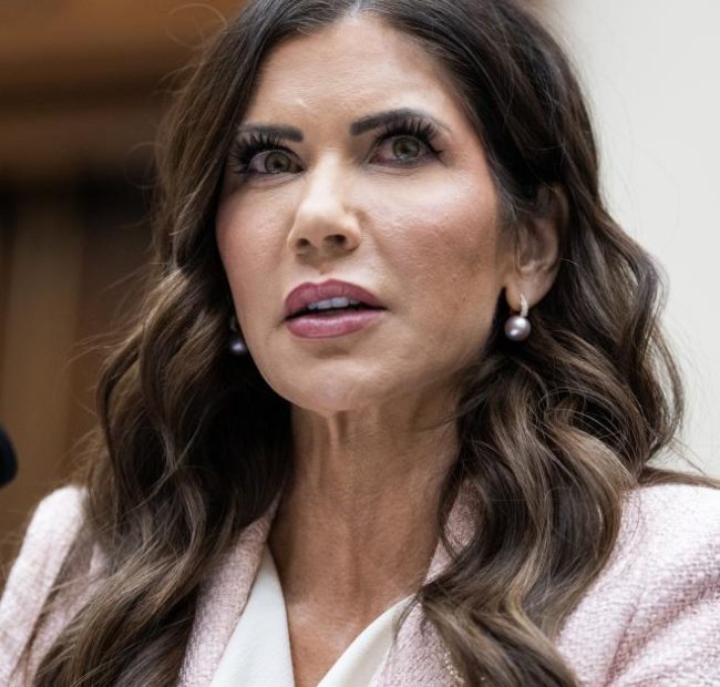 Kristi Noem moves into senior advisor role at State Department