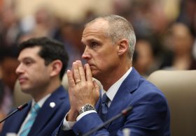 Trump reacts to reported Lewandowski probe: ‘I want my people to be honest’