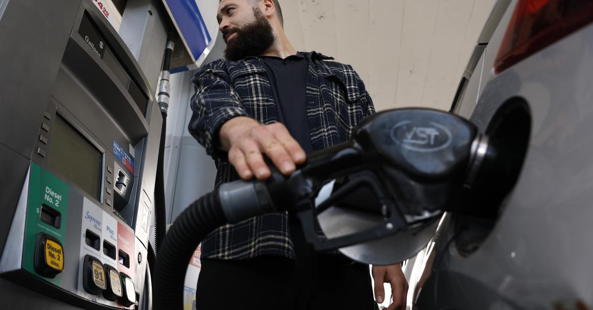 Illinois Quick Hits: Illinois, Chicago join suit against rollback of fuel economy standards GettyImages 2274507080