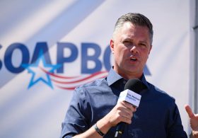 Iowa Democrat Has Time to Fundraise, Not Debate