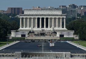 Trump shows off nearly finished Reflecting Pool