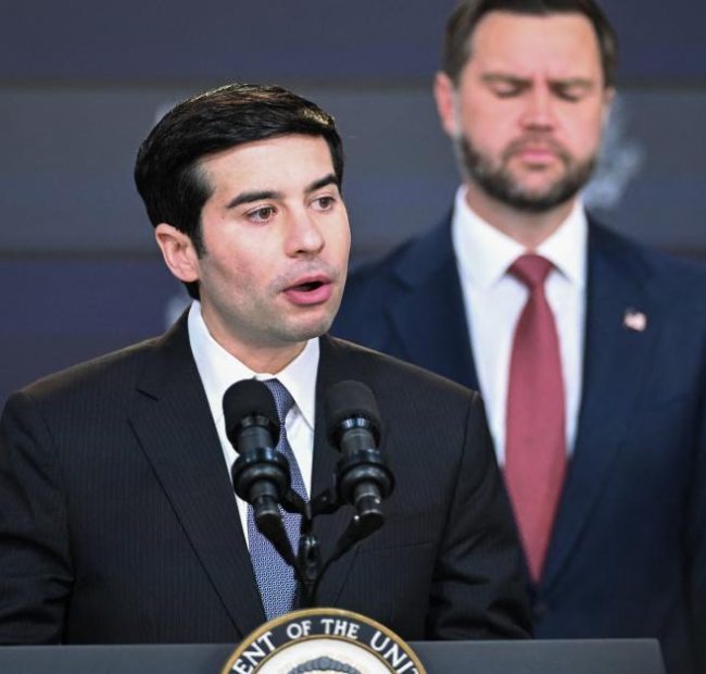 Keith Sonderling sworn in as new Labor Secretary