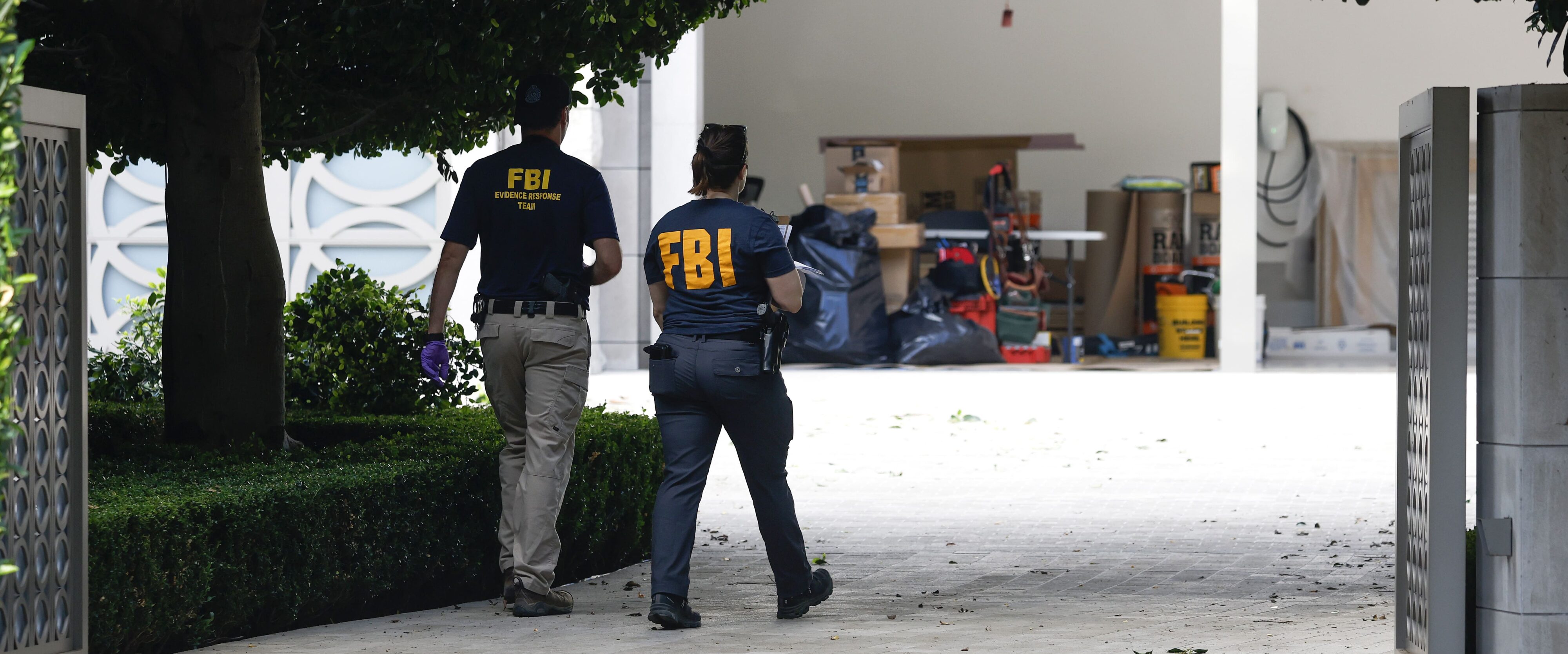 Feds Raid Beverly Hills Mansion Related to Eric Swalwell Probe GettyImages 2302248244 1 e1793119541422 4000x1669 1