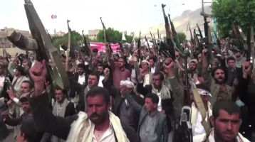 Pakistan and Turkey Join Saudi Arabia to Defeat Yemen Houthis protest against airstrikes 4