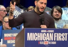 El Sayed mocks Rogers’s ‘earpiece’ and Trump’s ‘a**’ remarks in Grand Rapids rally