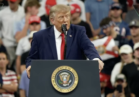 Trump comes to Fort Myers to fire up the GOP base • Florida Phoenix