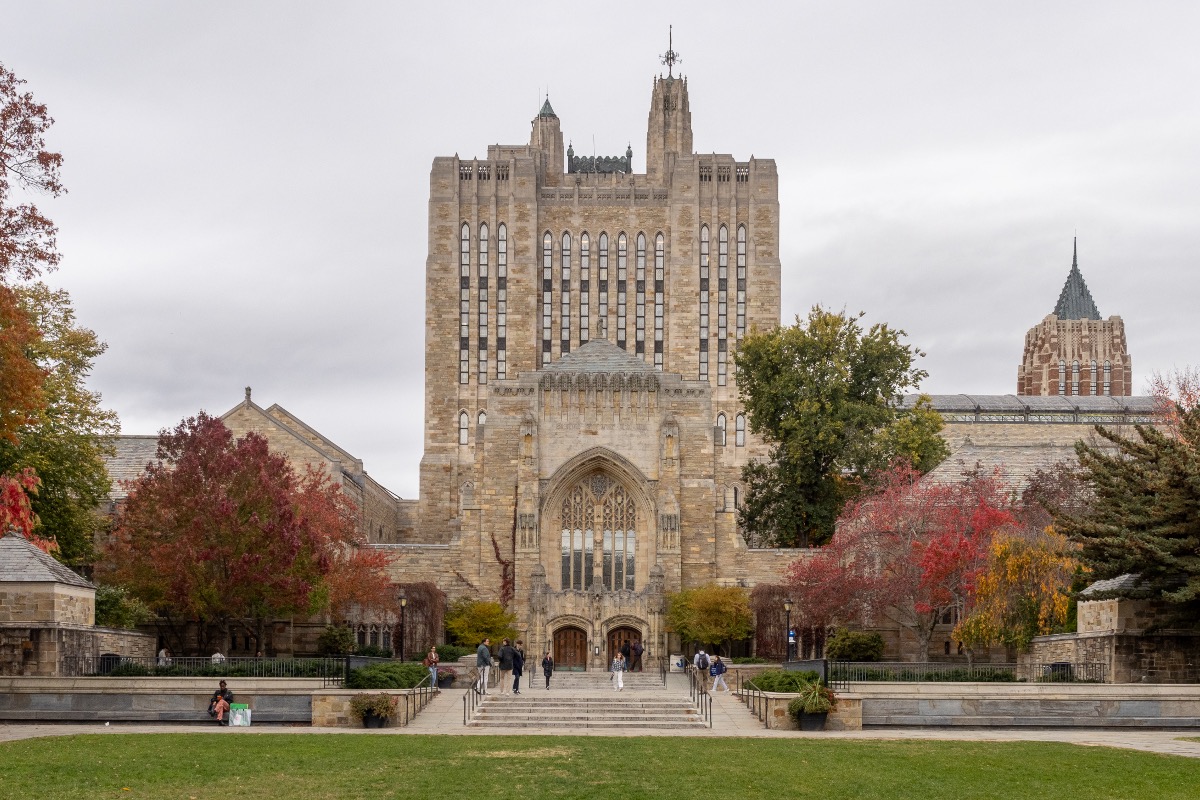 Pentagon Break With Ivy League Signals a Battle Over Who Controls Culture Yale University Library 100526 Wiki Com