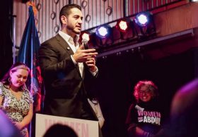 Scandals and Probes Haunt Democrats in Crucial Week Running Up to Midterms