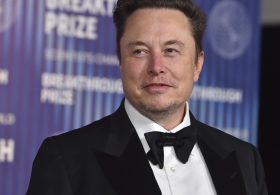 European Cell Phone Companies Realize Elon Musk Is About to Eat Their Lunch