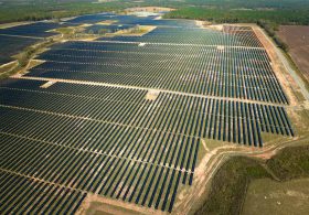 Virginia Governor Wants Nearly 300K Acres of Old Dominion Under Solar Panels