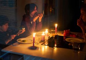 Emergency Federal Power Grid Order Issued as 13 States Face Blackouts
